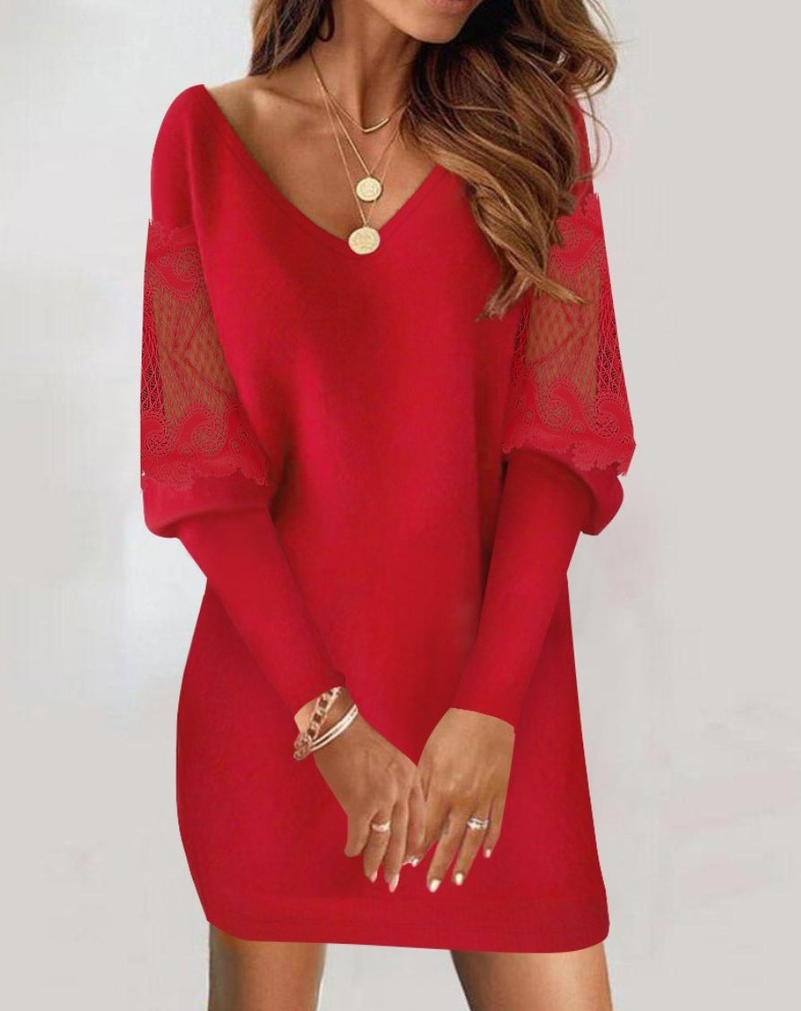 Noémie | Elegant Women's Lace Dress with V-Neckline